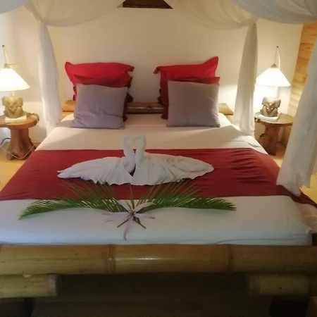 Bungalow Atypique Ti Bambou A 500M De La Plage Sainte-Anne  Εξωτερικό φωτογραφία