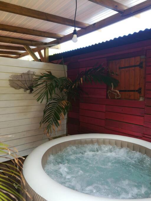 Bungalow Atypique Ti Bambou A 500M De La Plage Sainte-Anne  Εξωτερικό φωτογραφία