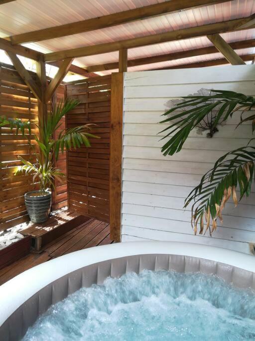 Bungalow Atypique Ti Bambou A 500M De La Plage Sainte-Anne  Εξωτερικό φωτογραφία